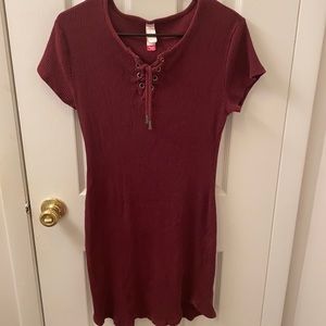 Burgundy fitted dress